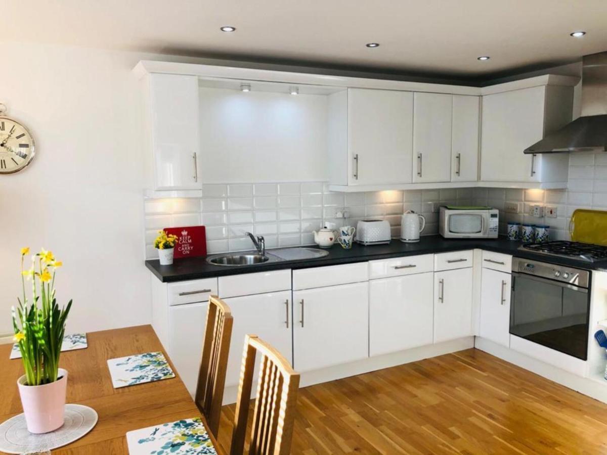 Remarkable 2 Bed Apartment in Edinburgh Exterior foto