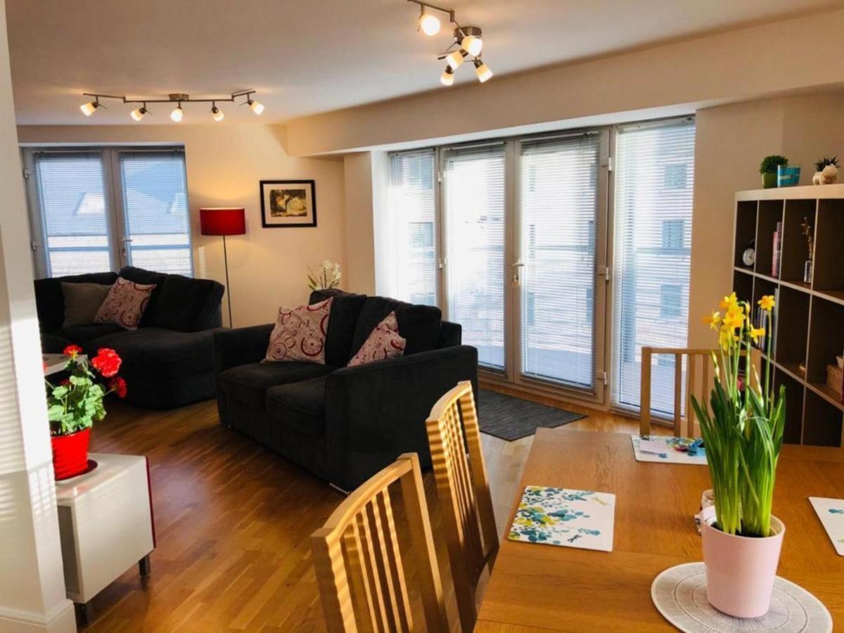 Remarkable 2 Bed Apartment in Edinburgh Exterior foto