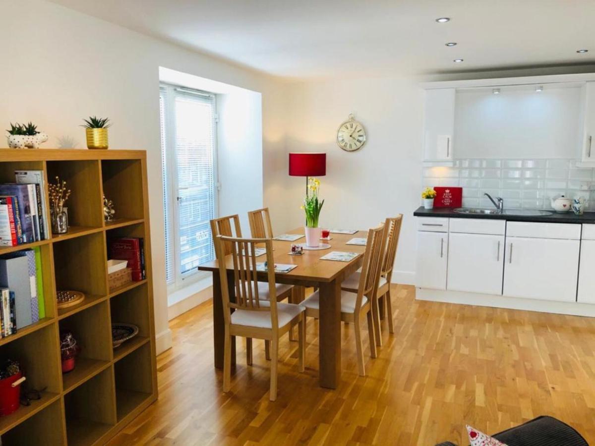 Remarkable 2 Bed Apartment in Edinburgh Exterior foto