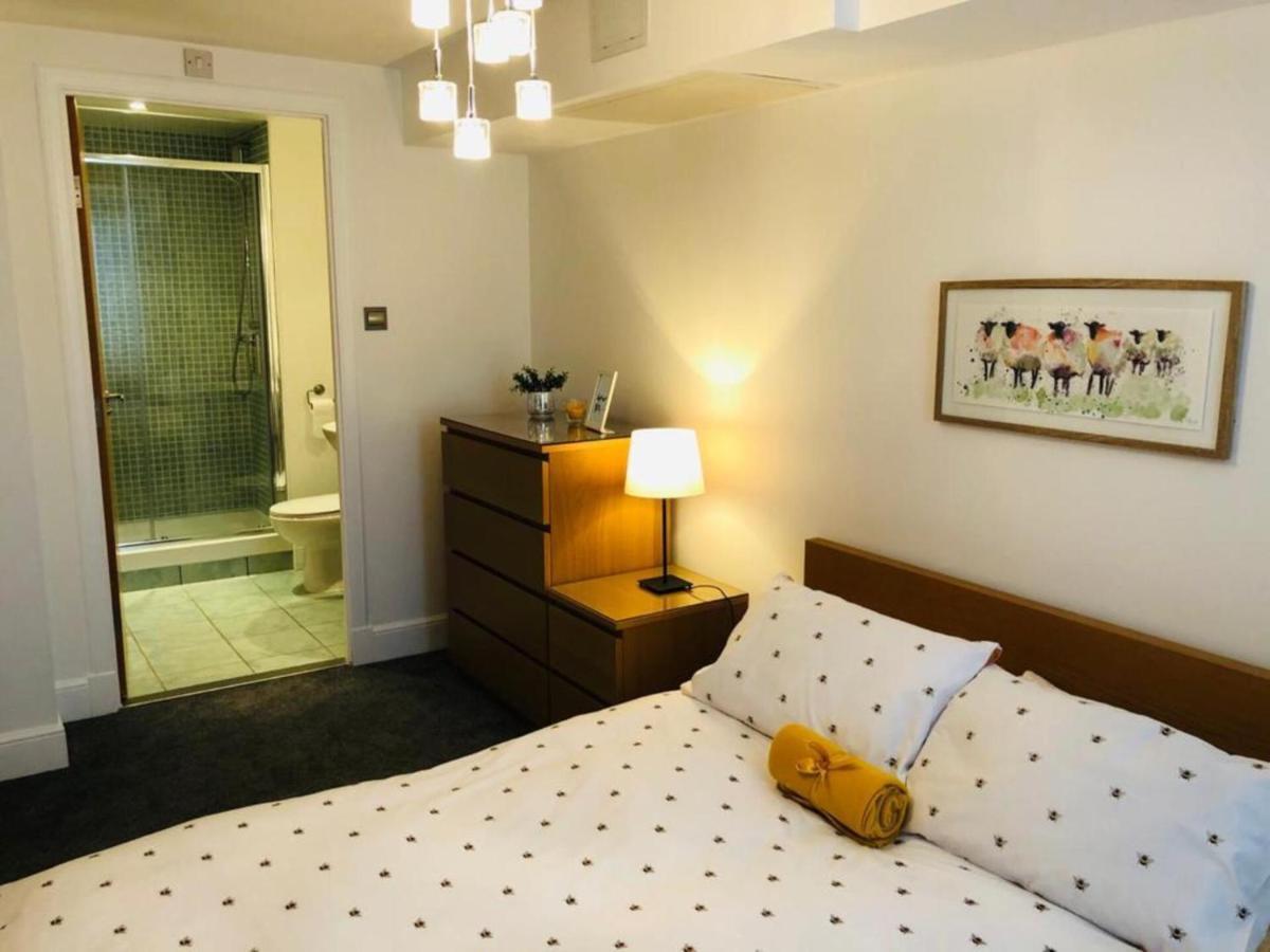 Remarkable 2 Bed Apartment in Edinburgh Exterior foto