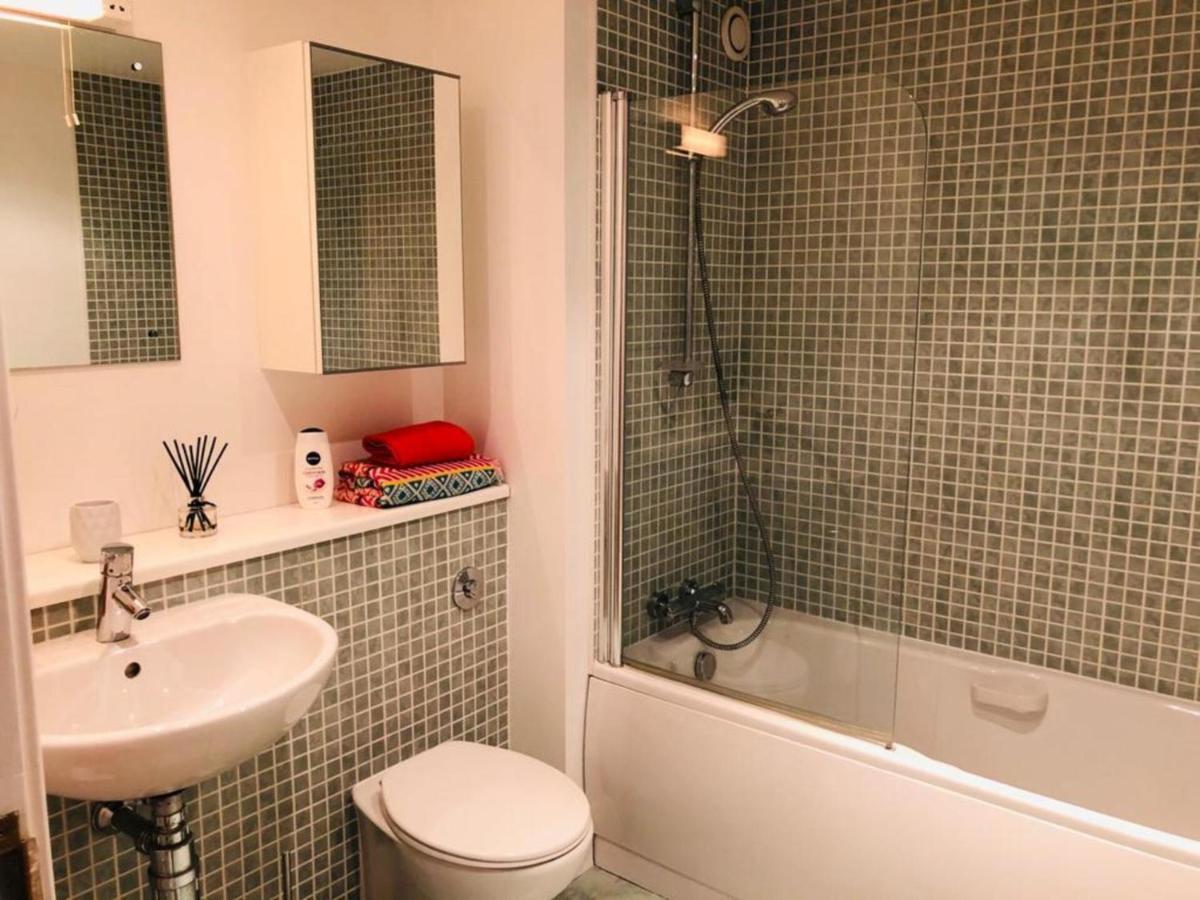 Remarkable 2 Bed Apartment in Edinburgh Exterior foto